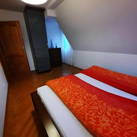 Dworek Nad Potokiem Σπίτι διακοπών *