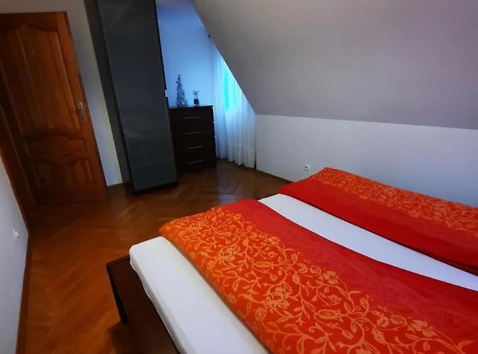 Dworek Nad Potokiem Casa vacanze *